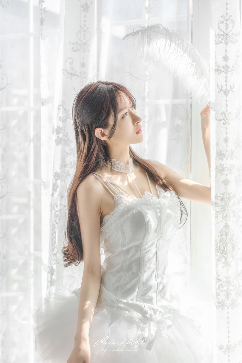 图片[1]-王羽杉 – NO.002 白裙[24P]-XikXak